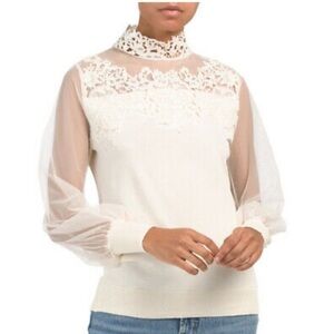 ADIVA New With Tags Romantic Embroidered Lace Top illusion sleeves Size Medium